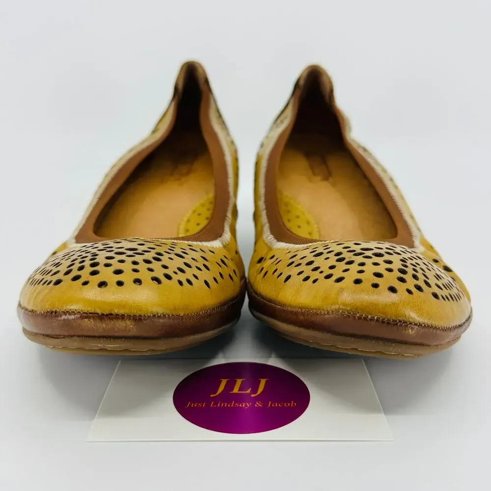 Pikolinos Women's Trento Perforated Leather Wedge Heels Size 38 EU/ 7.5-8 US